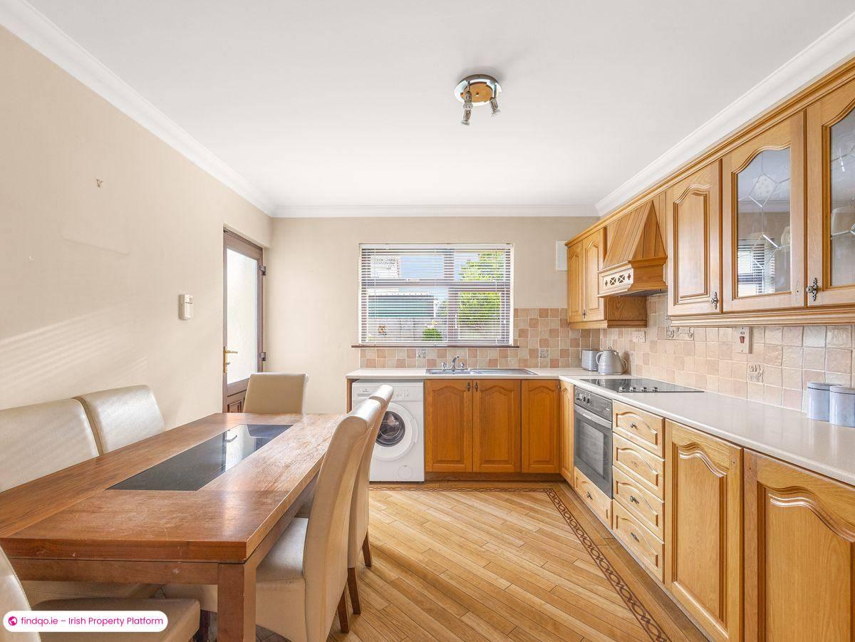 Semi-detached house for Sale in Dublin 24