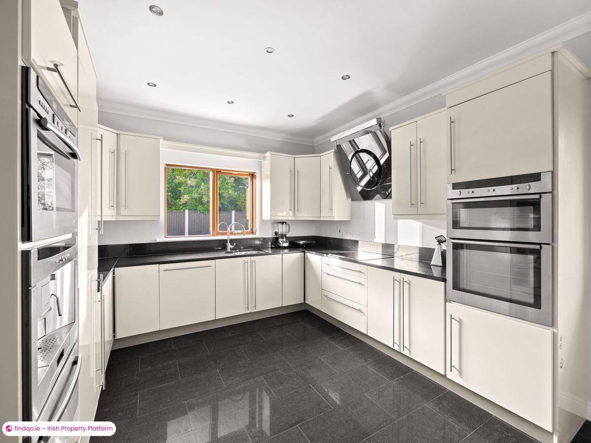 Detached house for Sale in Newbridge, Kildare