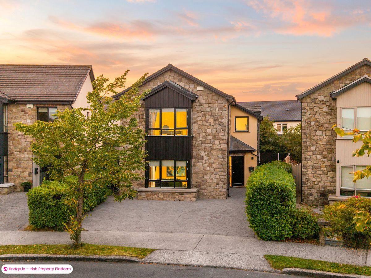 Detached house for Sale in Newbridge, Kildare
