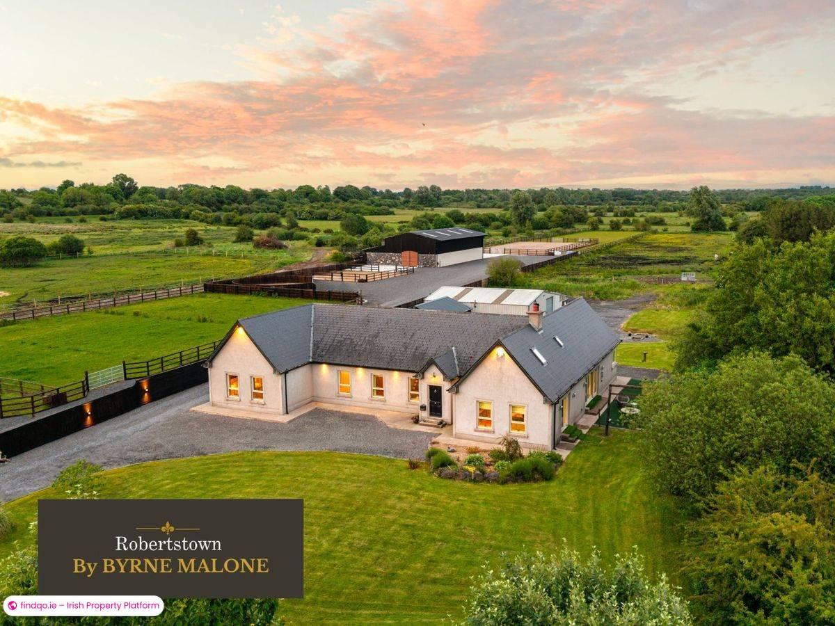 Detached house for Sale in Naas, Kildare