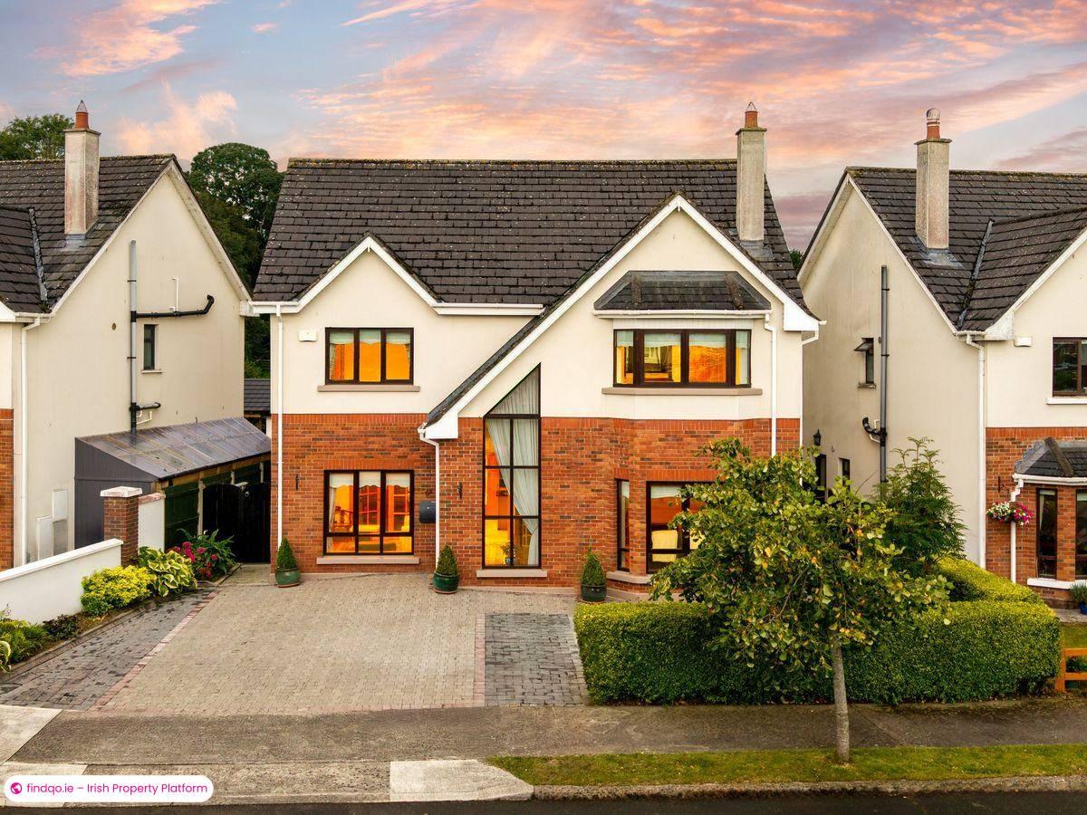 Detached house for Sale in Newbridge, Kildare