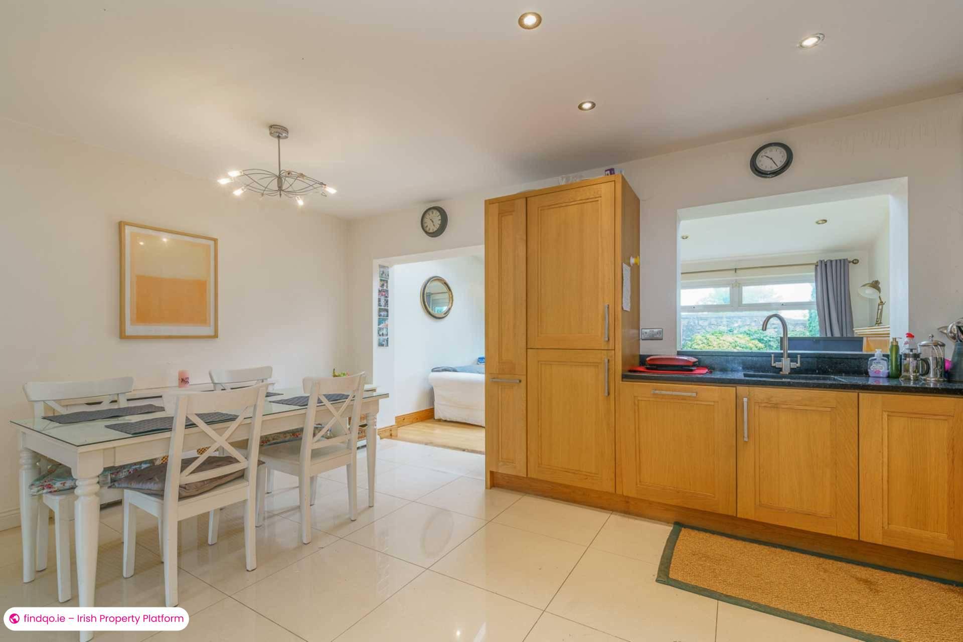 Semi-detached house for Sale in Dublin 18