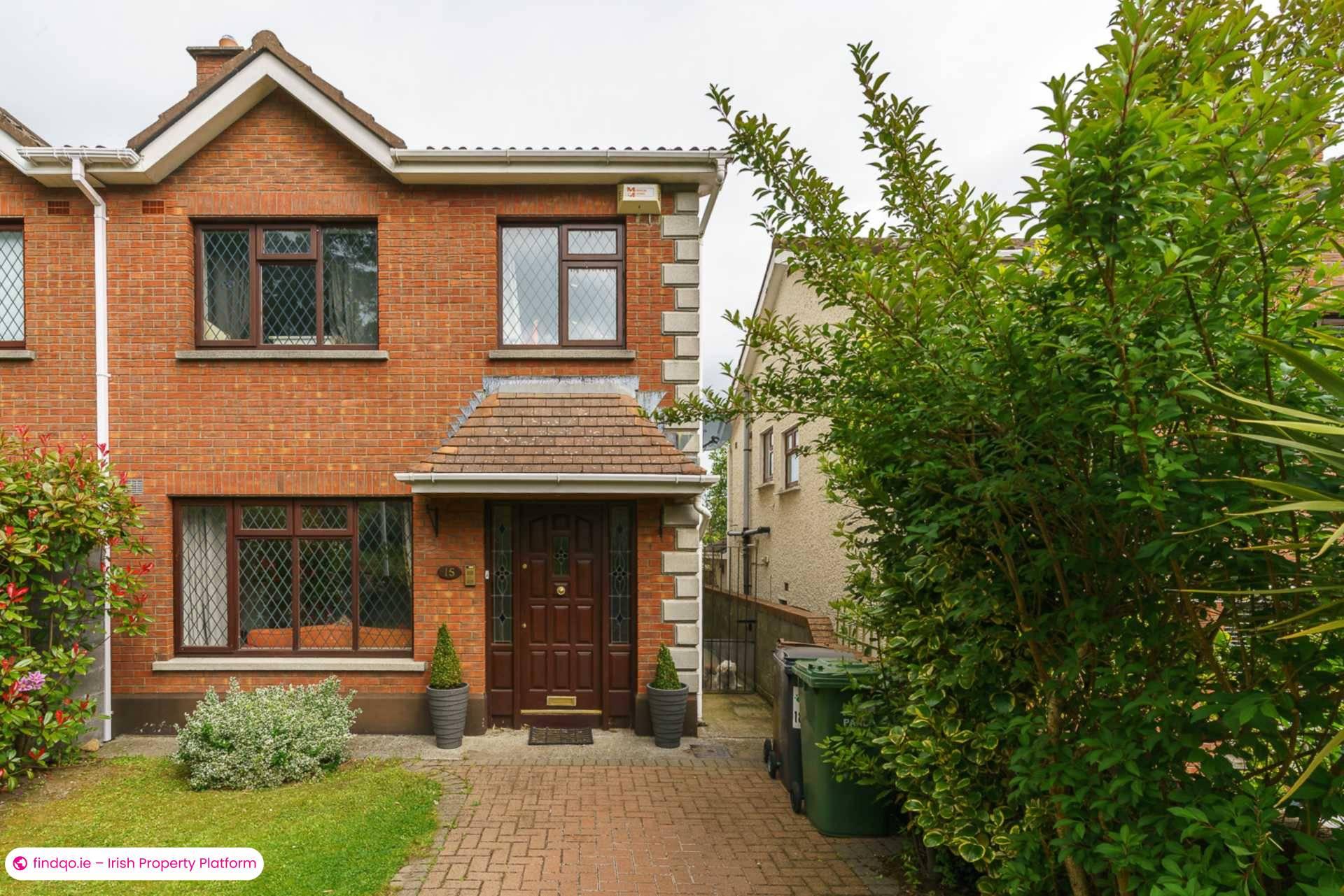 Semi-detached house for Sale in Dublin 18