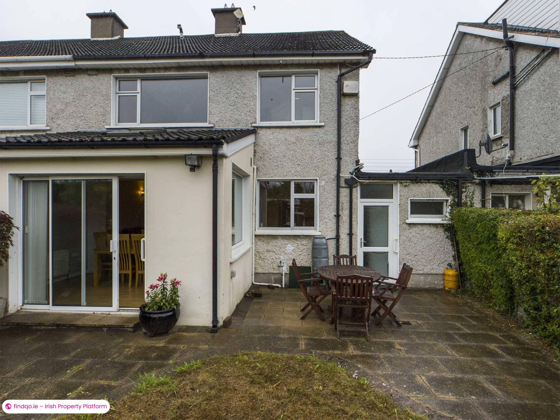Semi-detached house for Sale in Stillorgan, Dublin (County)