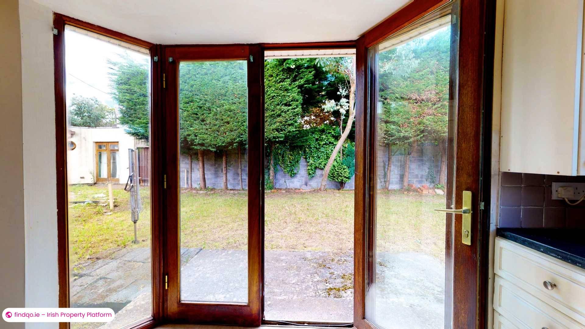 Detached house for Sale in Dublin 18