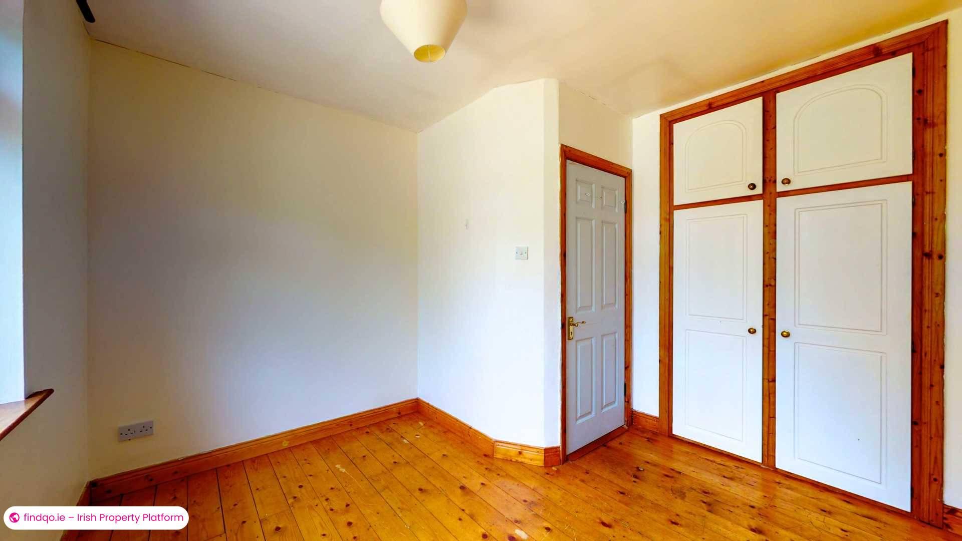 Detached house for Sale in Dublin 18