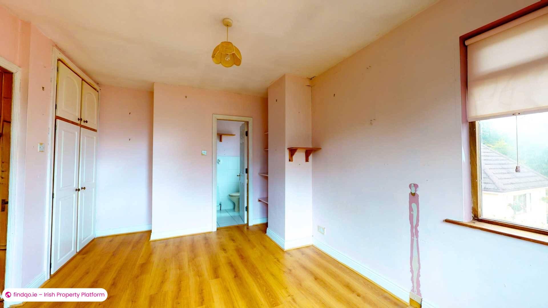 Detached house for Sale in Dublin 18