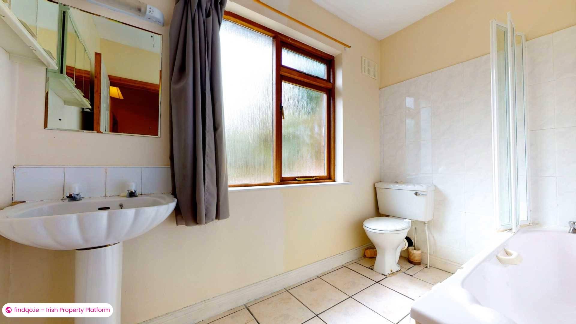 Detached house for Sale in Dublin 18