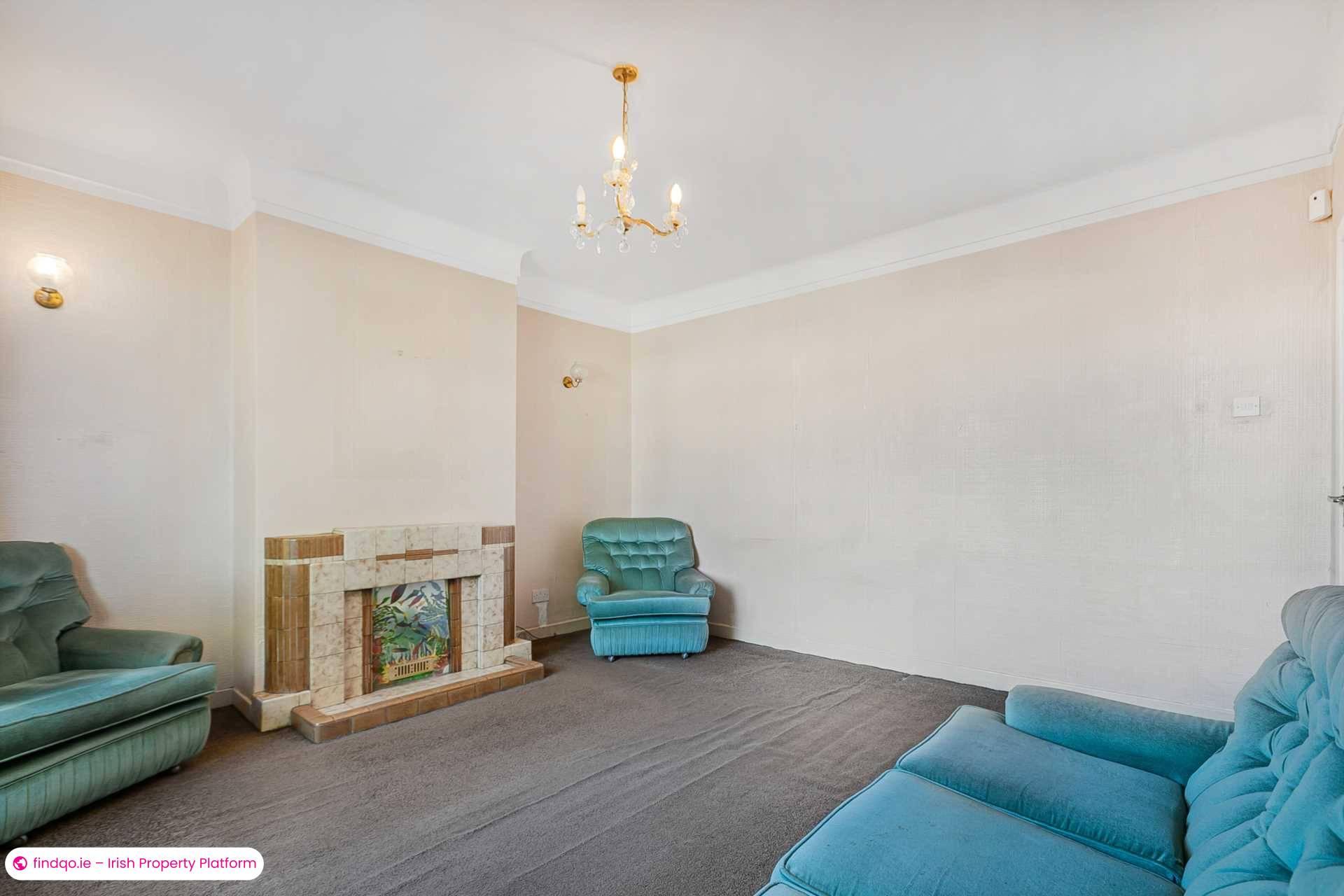 Semi-detached house for Sale in Dublin 14