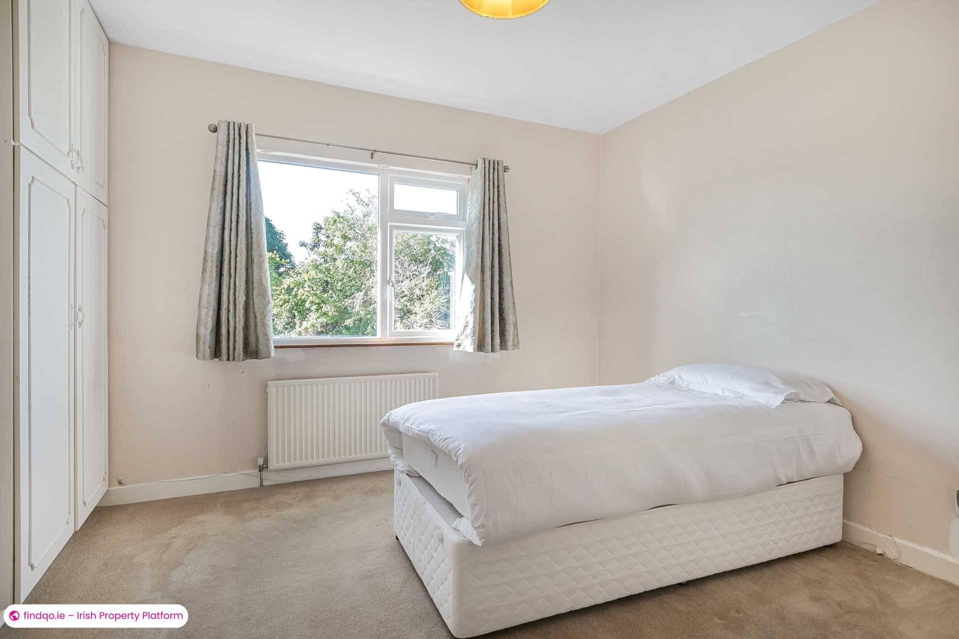 Semi-detached house for Sale in Dublin 14