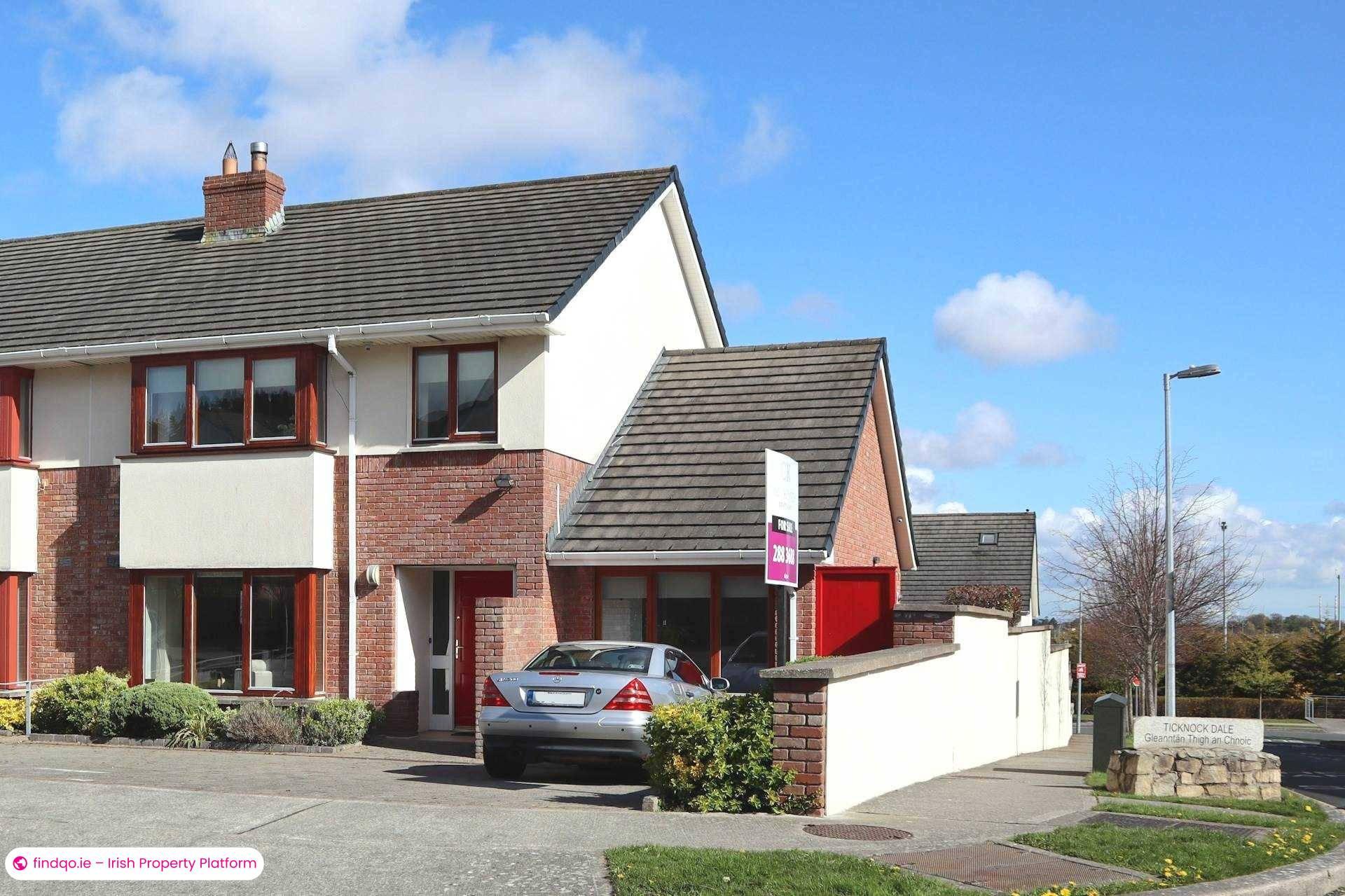 End of terrace house for Sale in Dublin 18