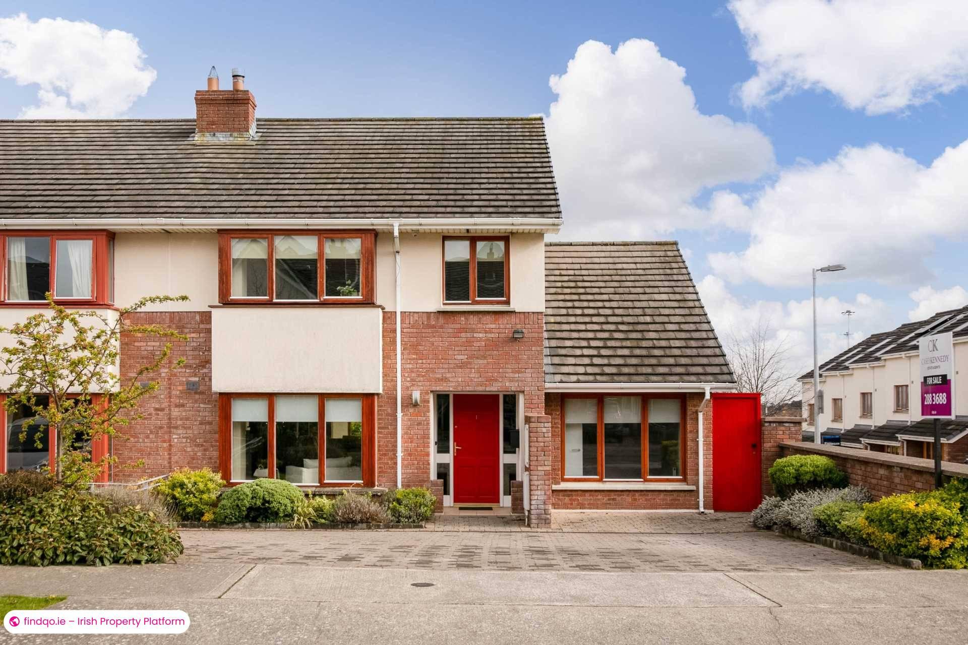 End of terrace house for Sale in Dublin 18