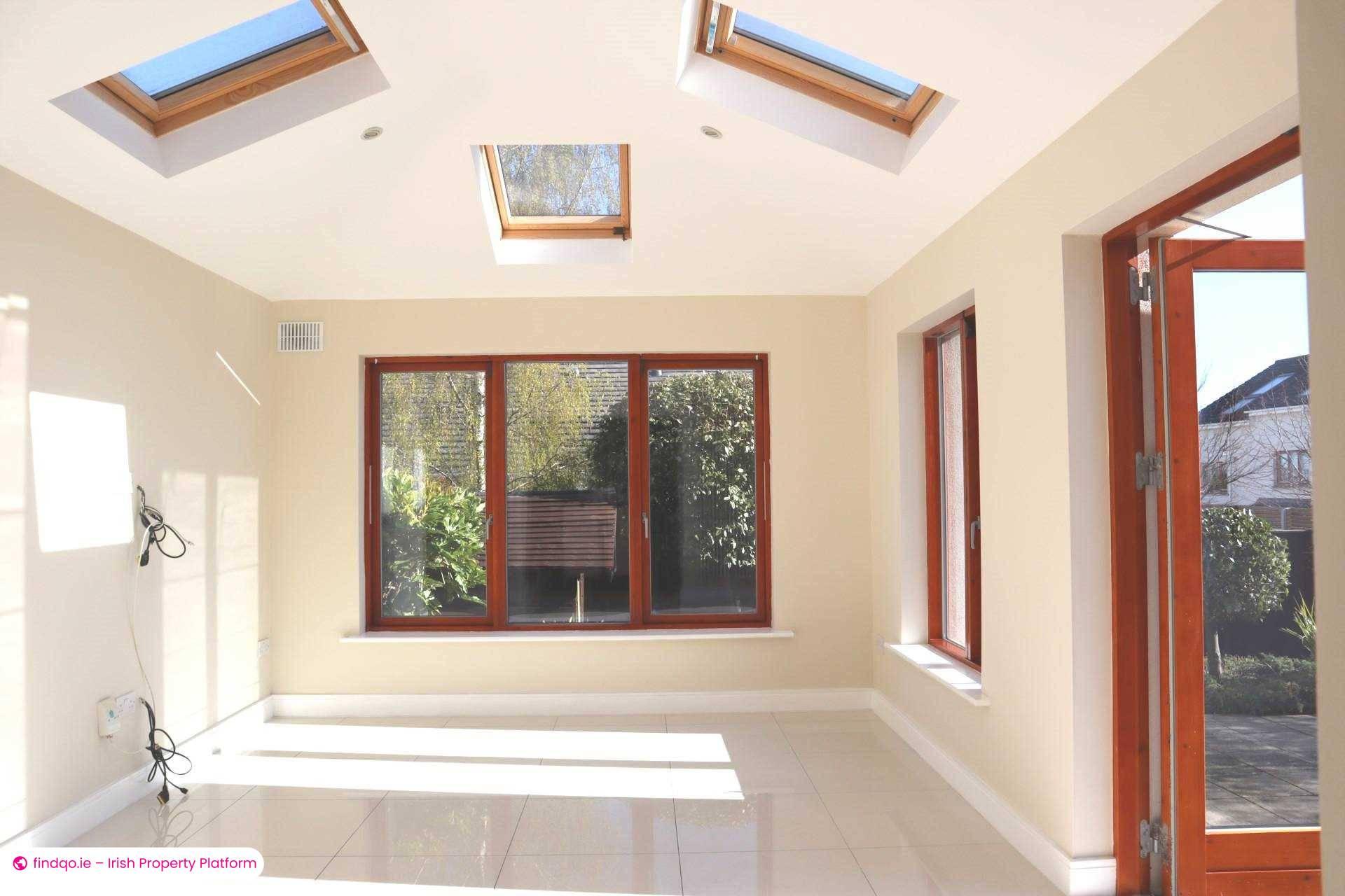 End of terrace house for Sale in Dublin 18