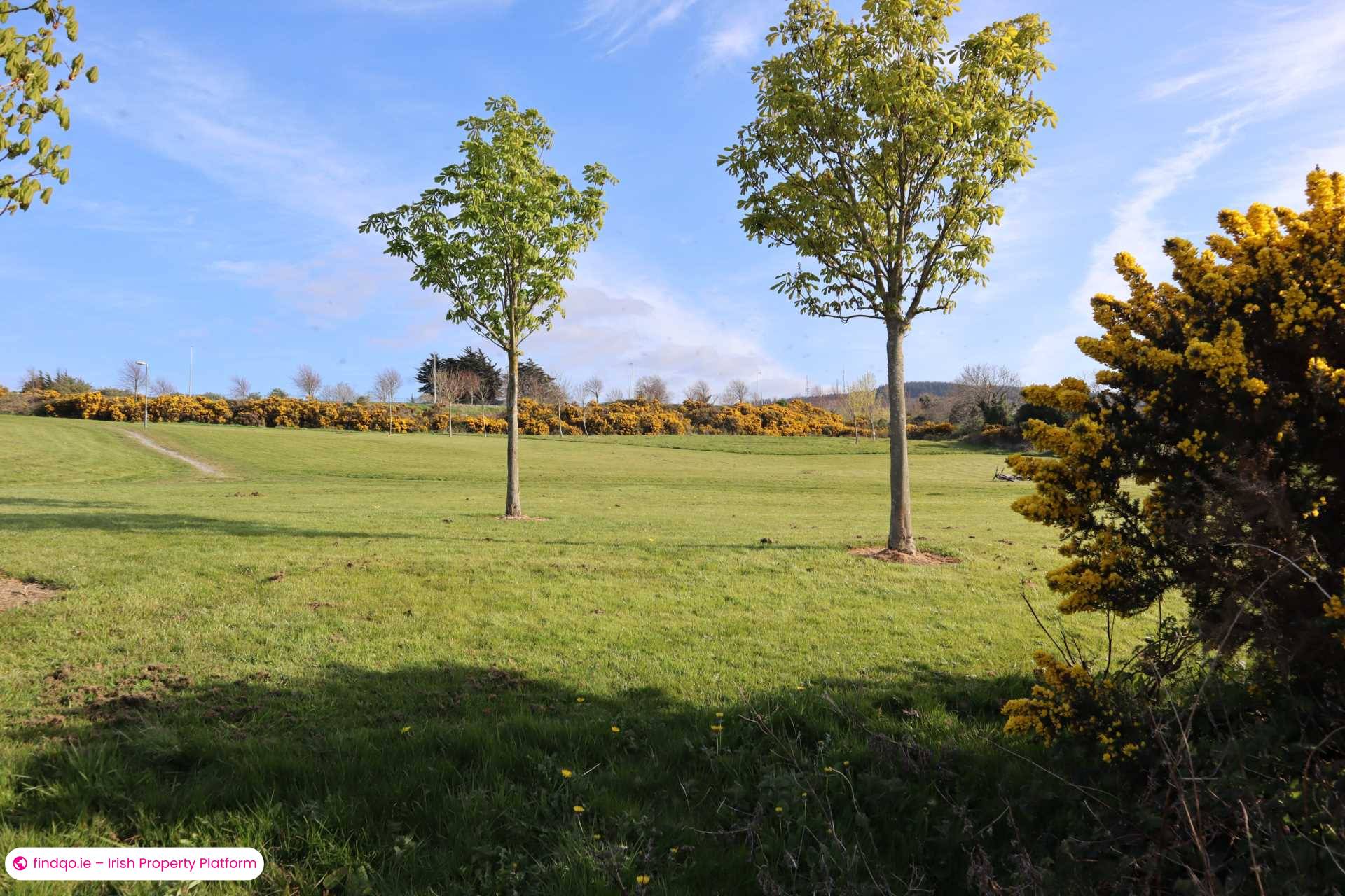 End of terrace house for Sale in Dublin 18