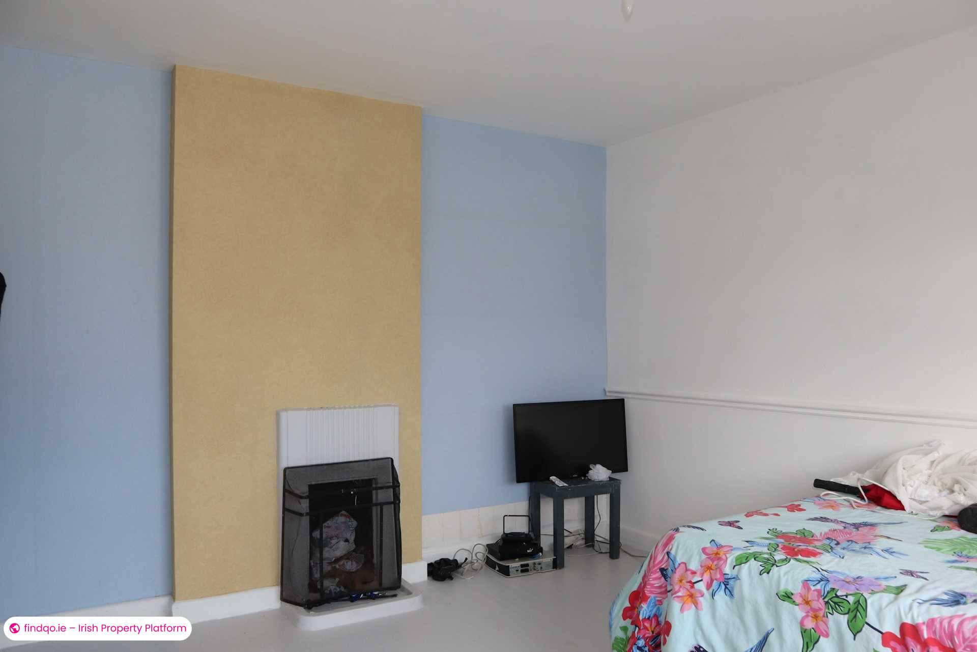 Terraced house for Sale in Dublin 18