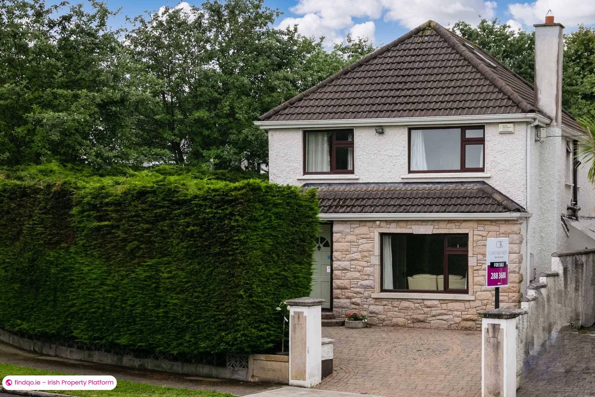 Detached house for Sale in Dublin 18