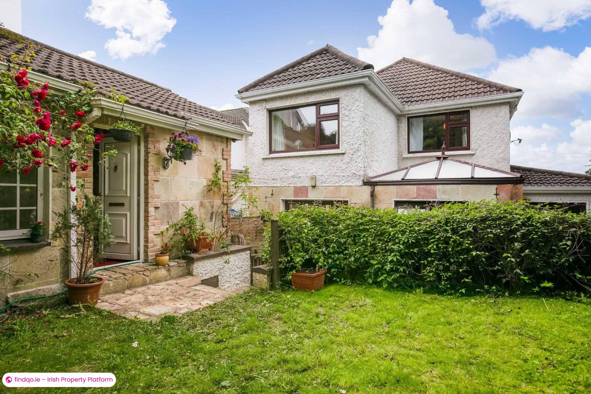 Detached house for Sale in Dublin 18