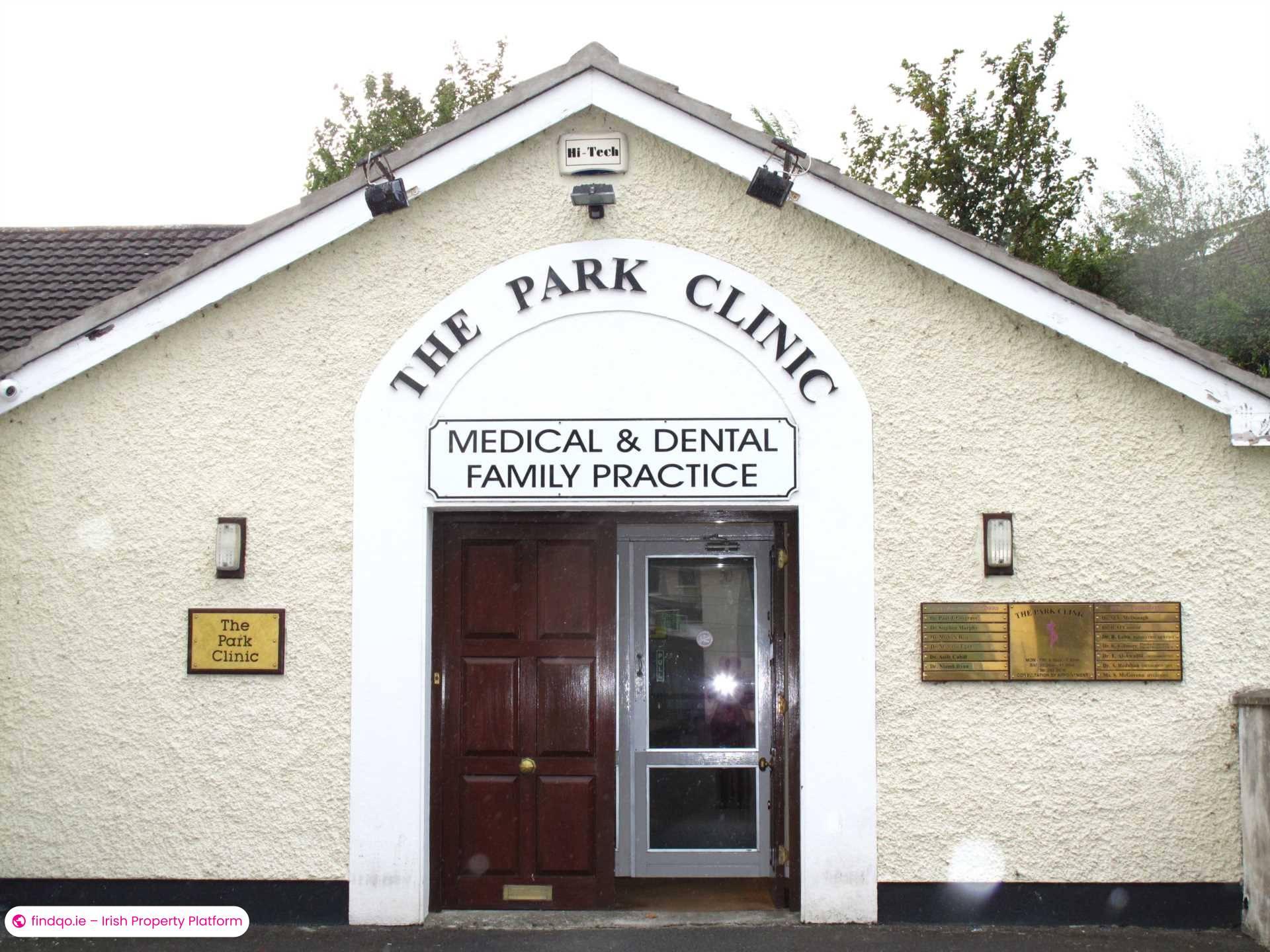 Detached house for Sale in Dublin 18