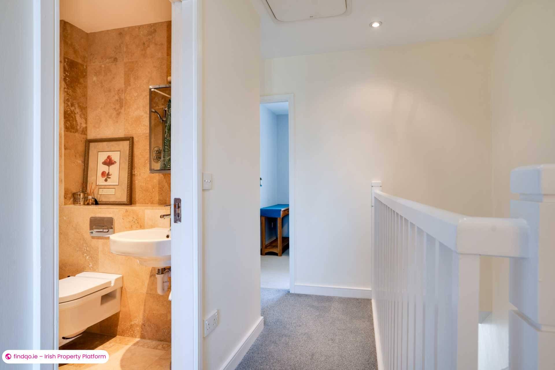 Terraced house for Sale in Dublin 18