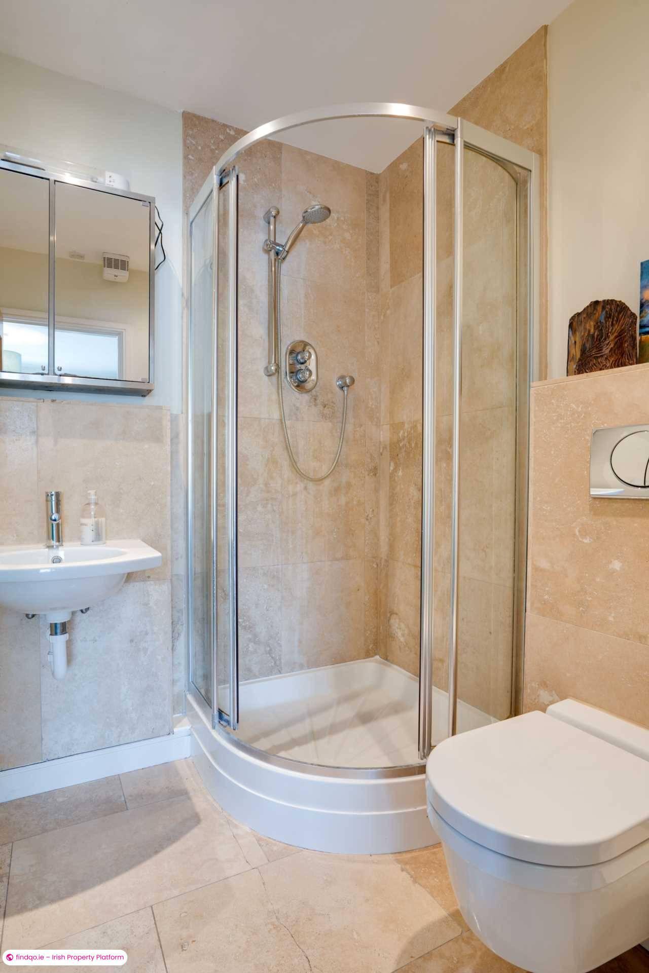 Terraced house for Sale in Dublin 18