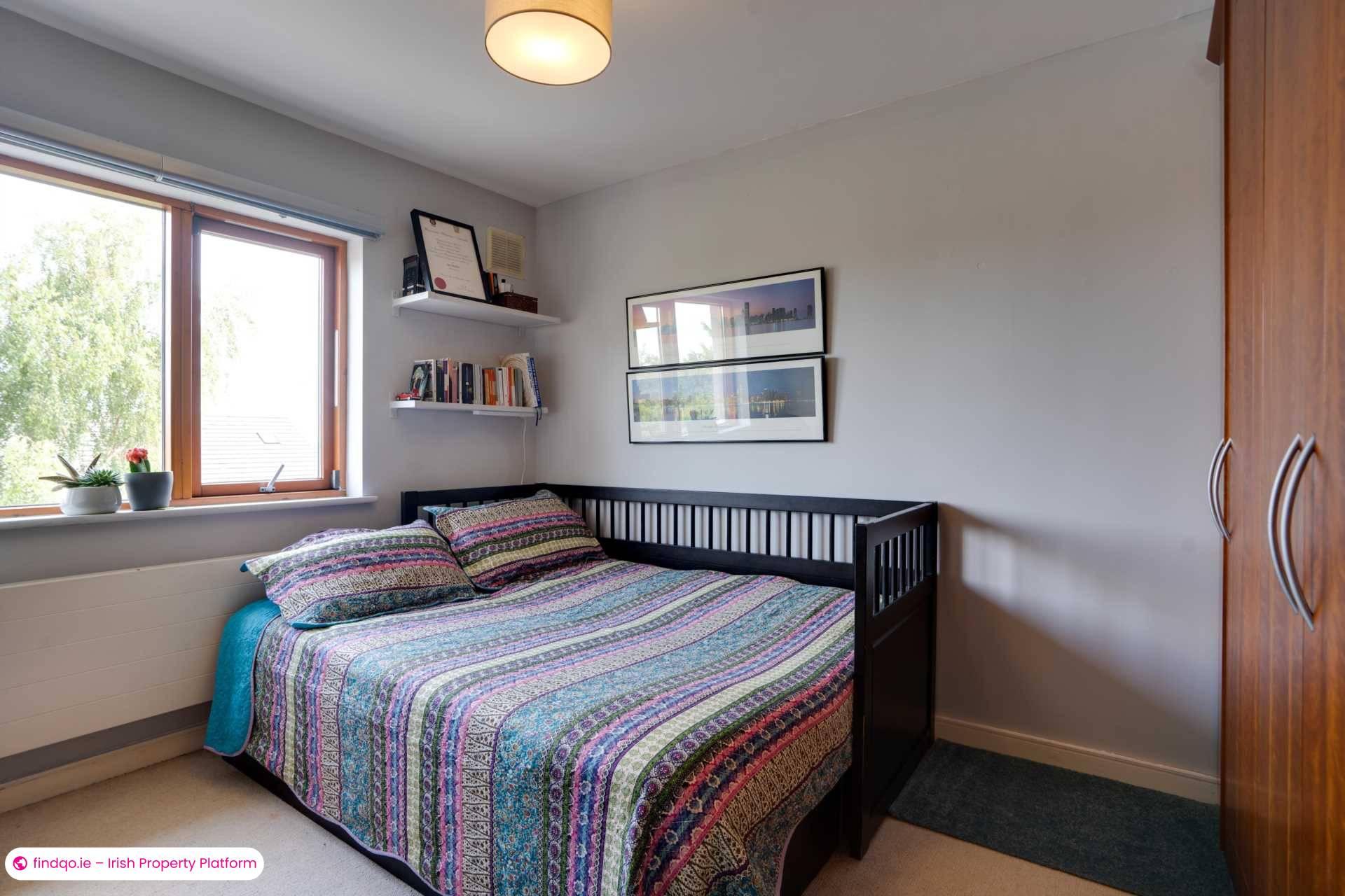 Terraced house for Sale in Dublin 18