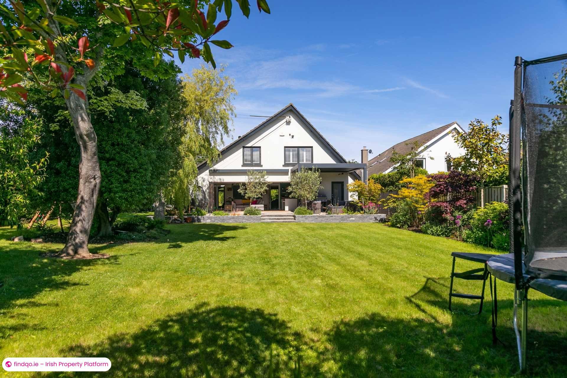 Detached house for Sale in Dublin 18