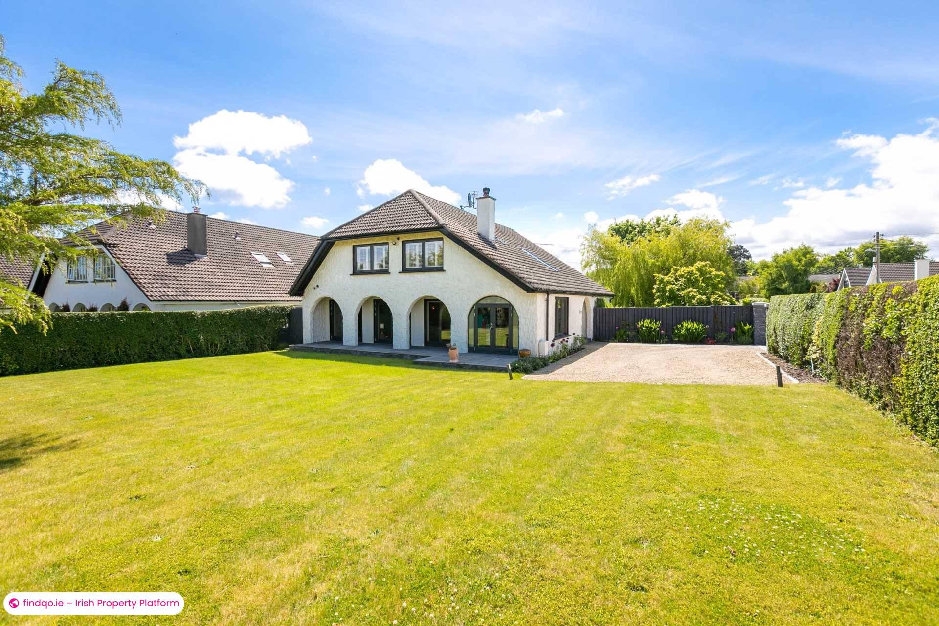 Detached house for Sale in Dublin 18