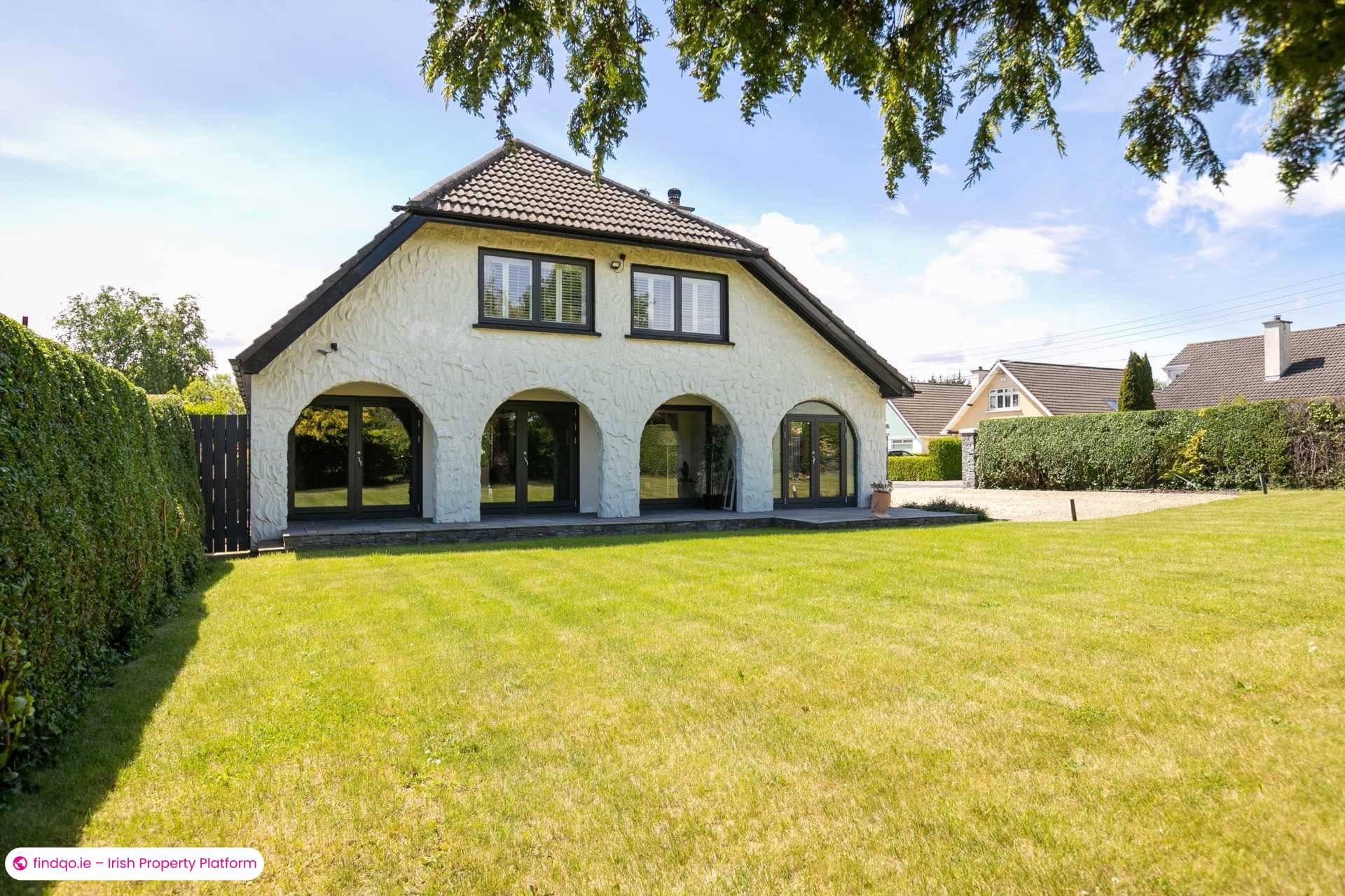 Detached house for Sale in Dublin 18