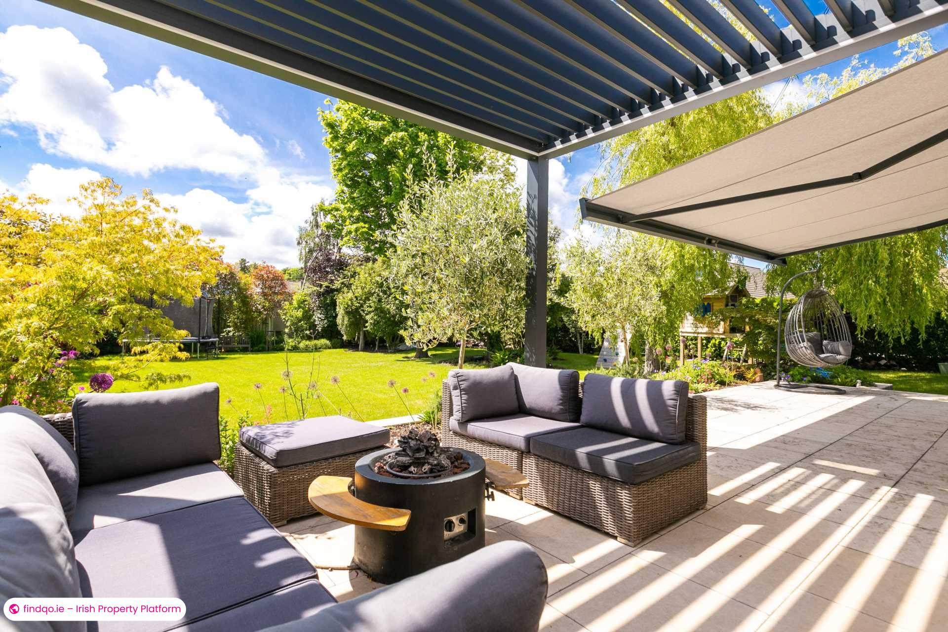 Detached house for Sale in Dublin 18