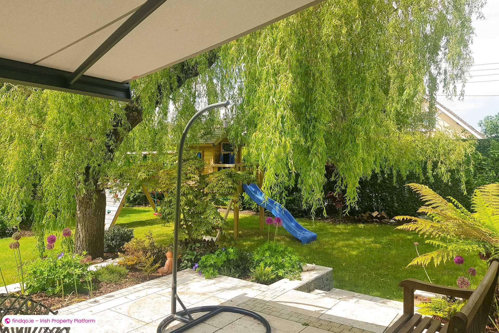 Detached house for Sale in Dublin 18