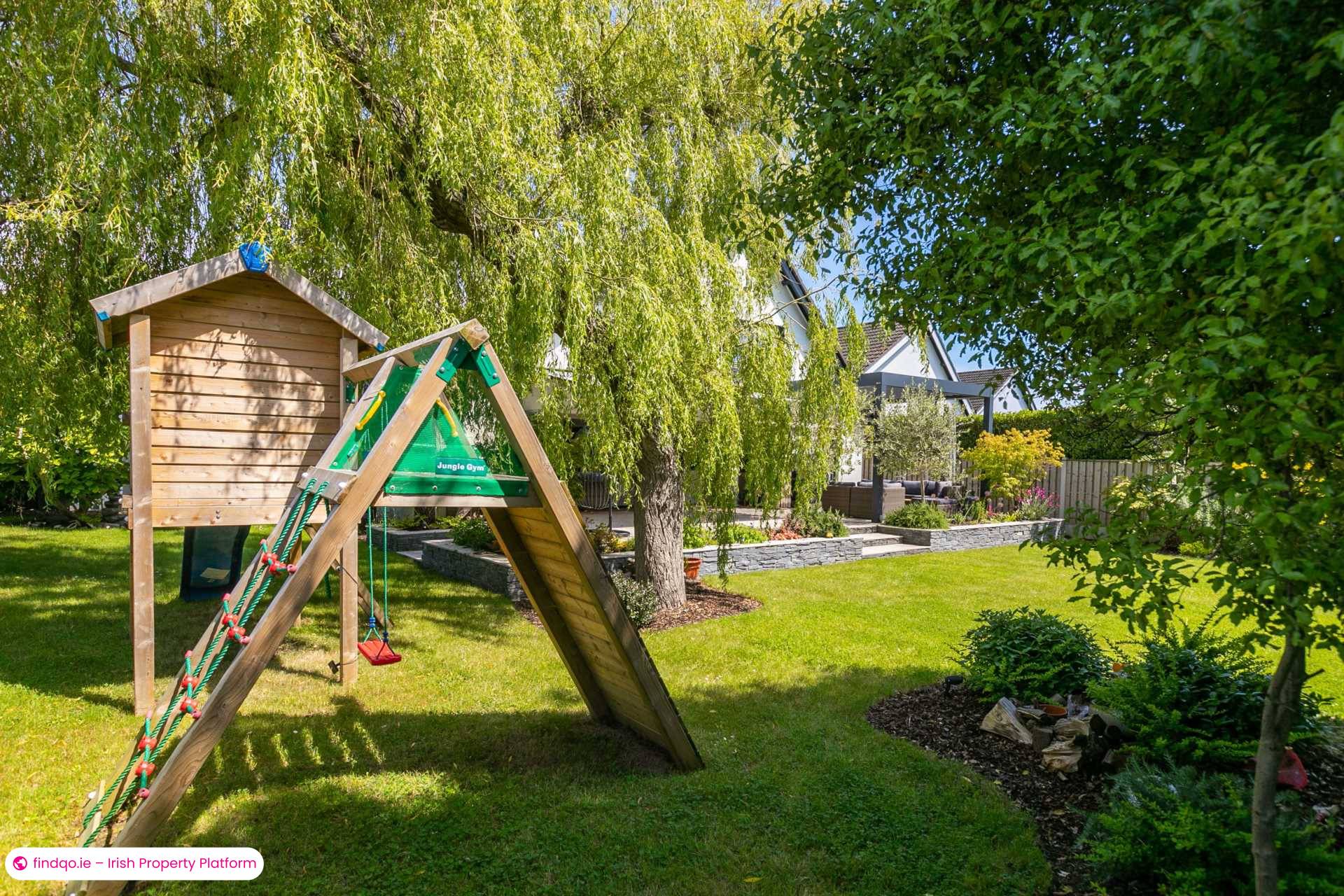 Detached house for Sale in Dublin 18