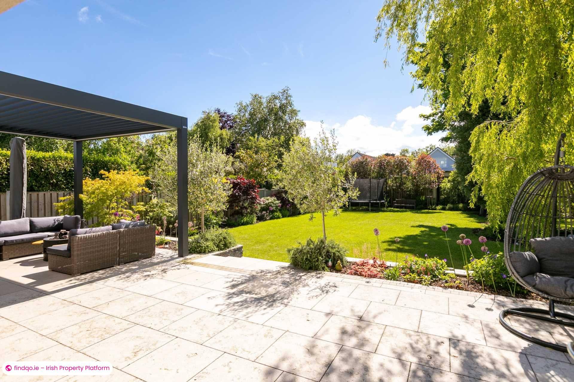 Detached house for Sale in Dublin 18