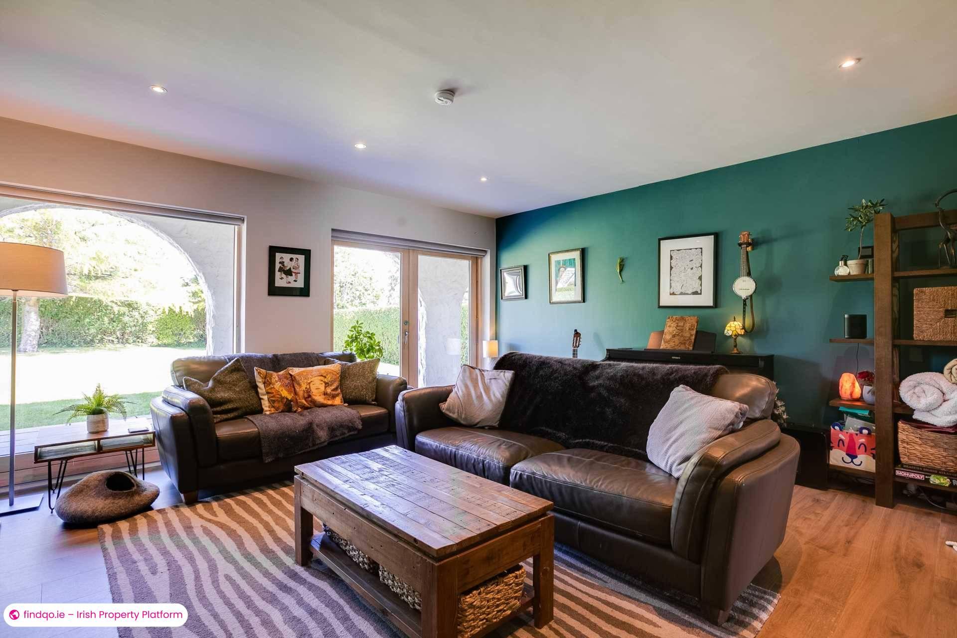 Detached house for Sale in Dublin 18