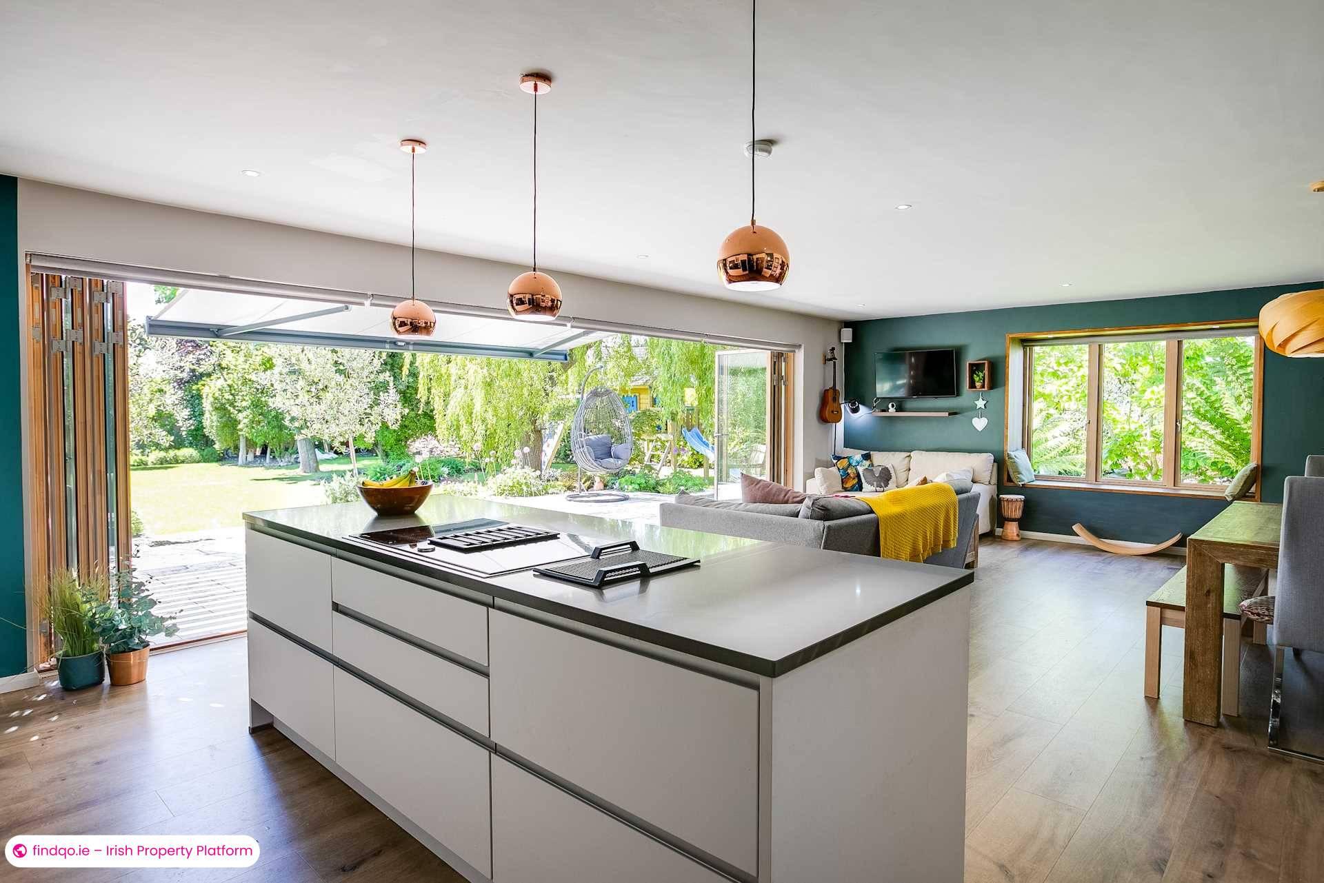 Detached house for Sale in Dublin 18