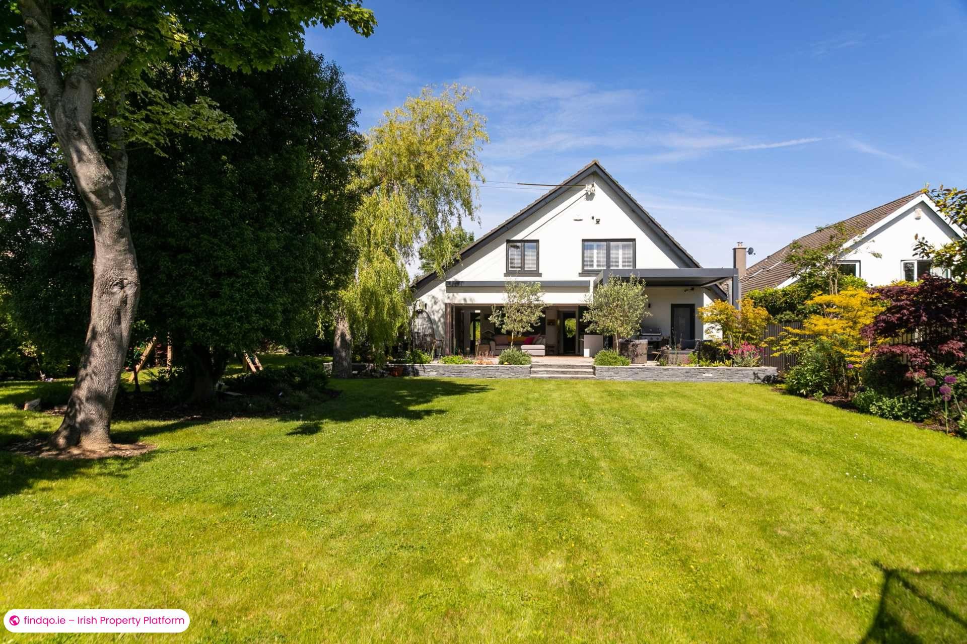 Detached house for Sale in Dublin 18