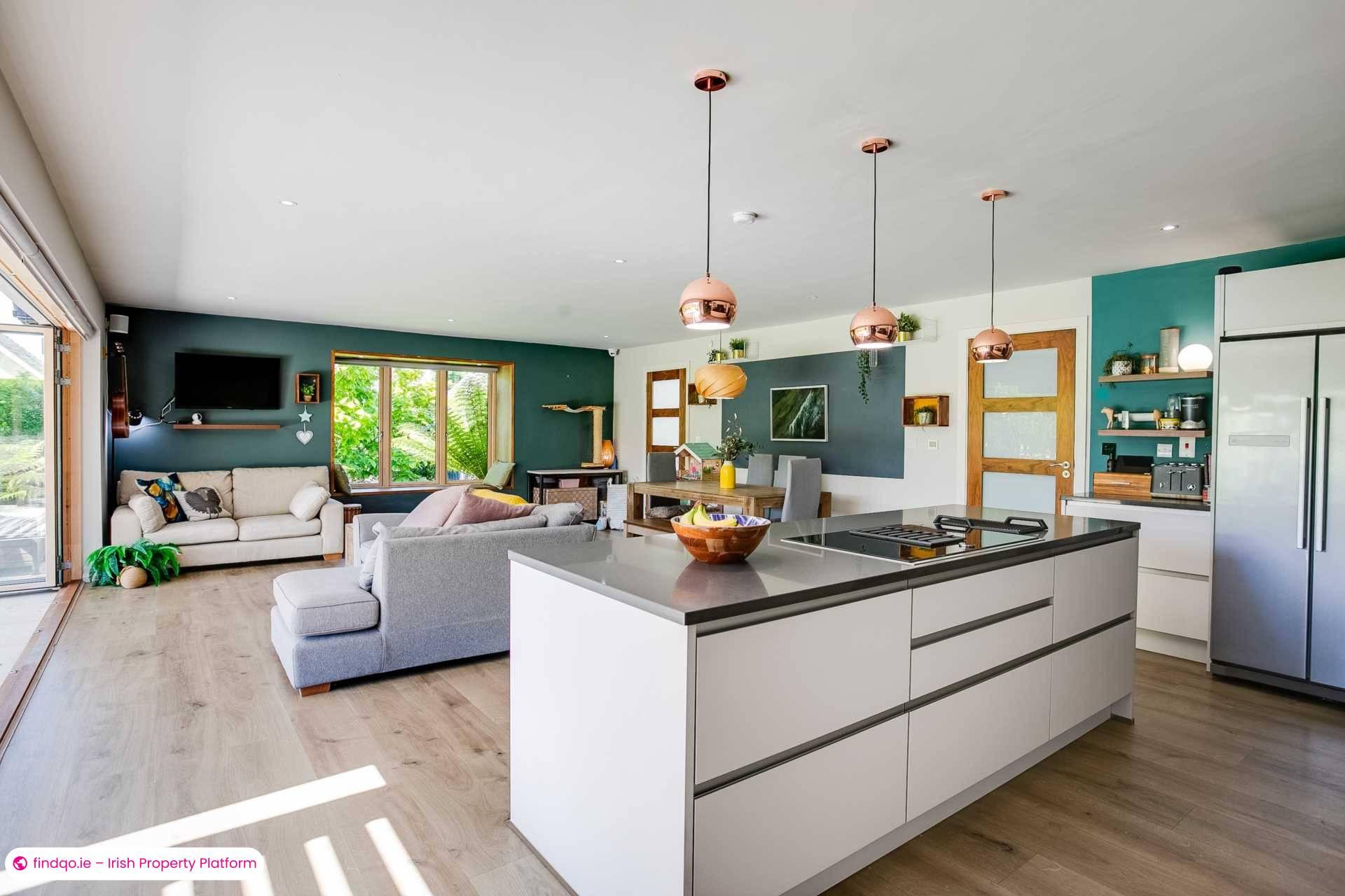 Detached house for Sale in Dublin 18