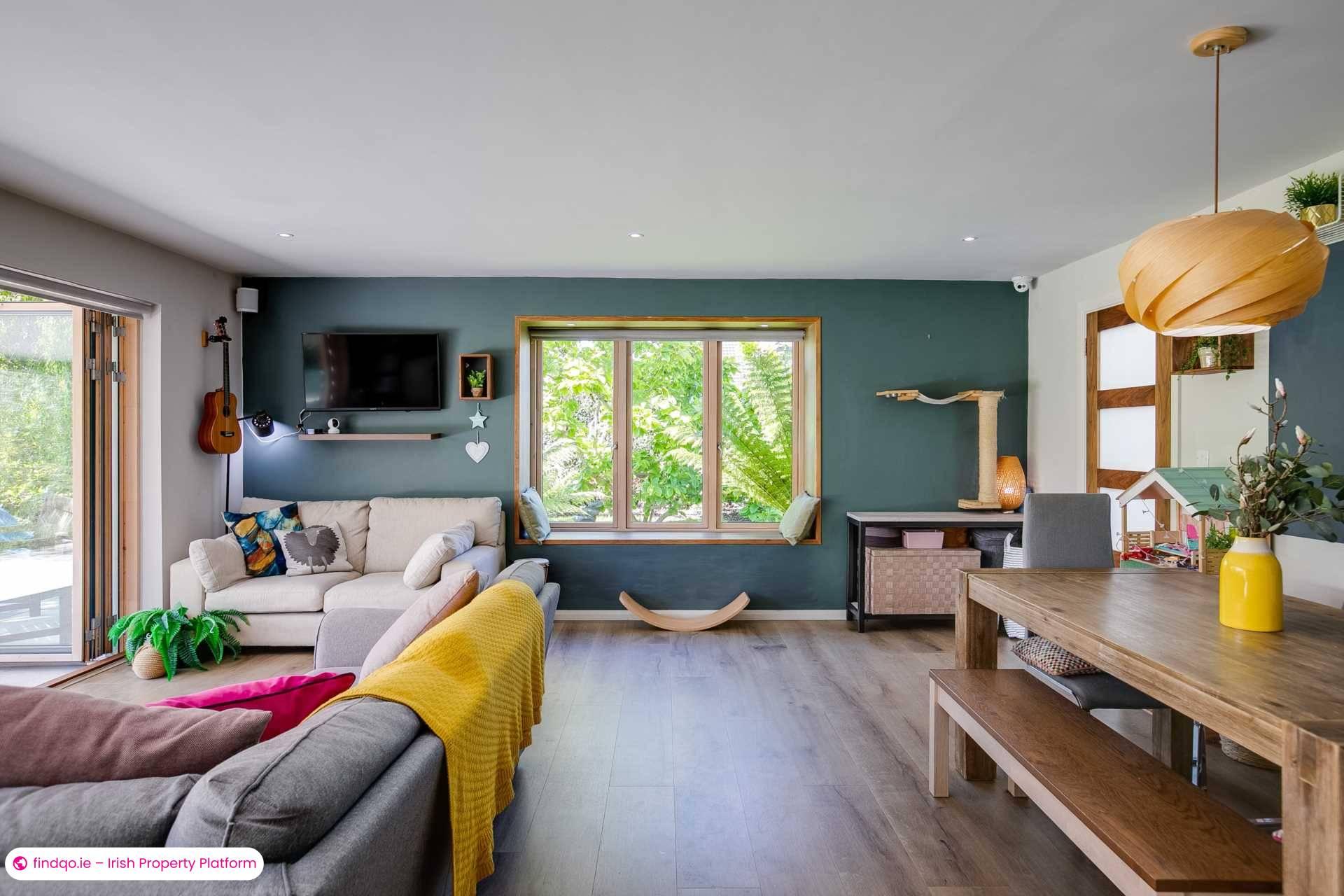 Detached house for Sale in Dublin 18