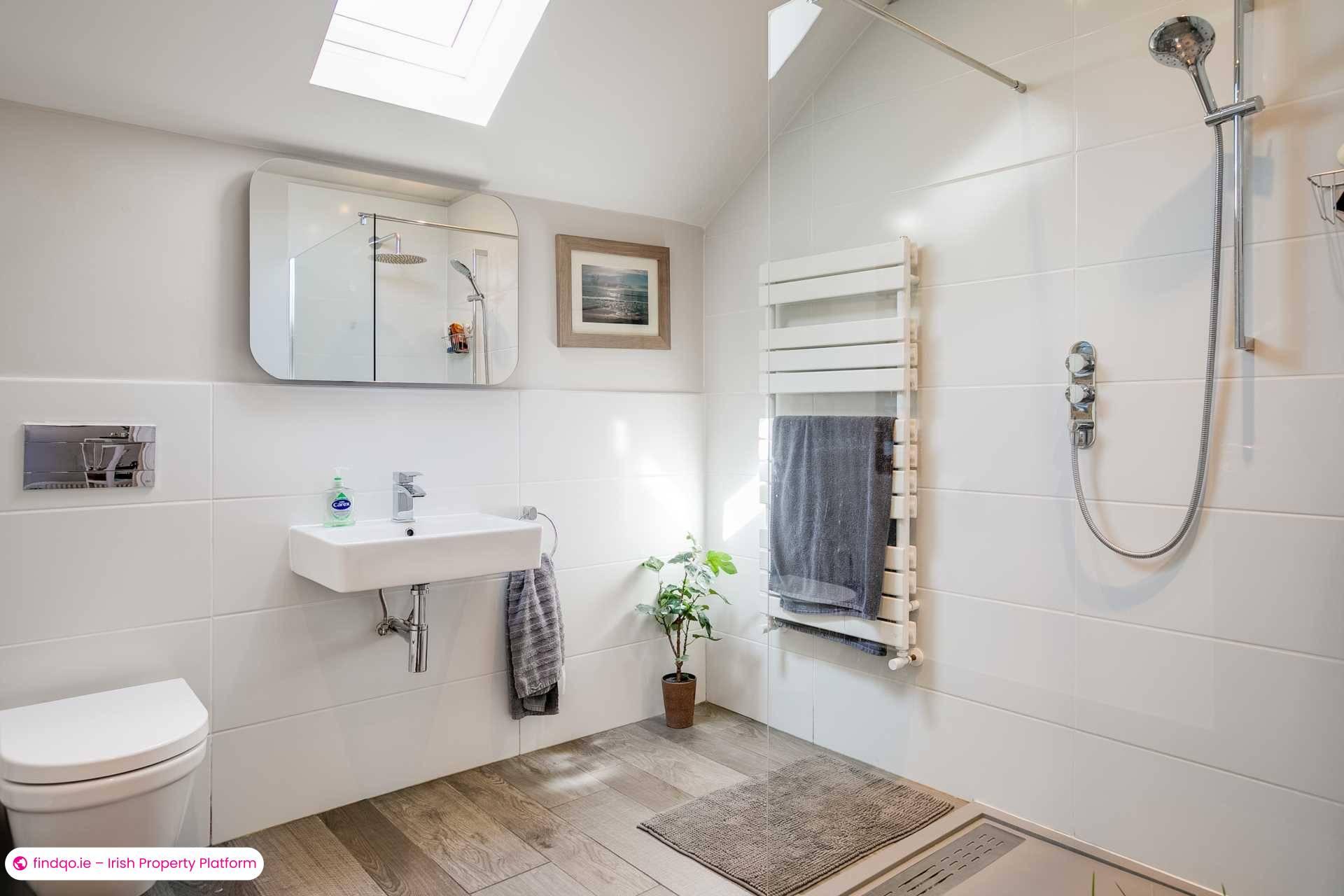 Detached house for Sale in Dublin 18