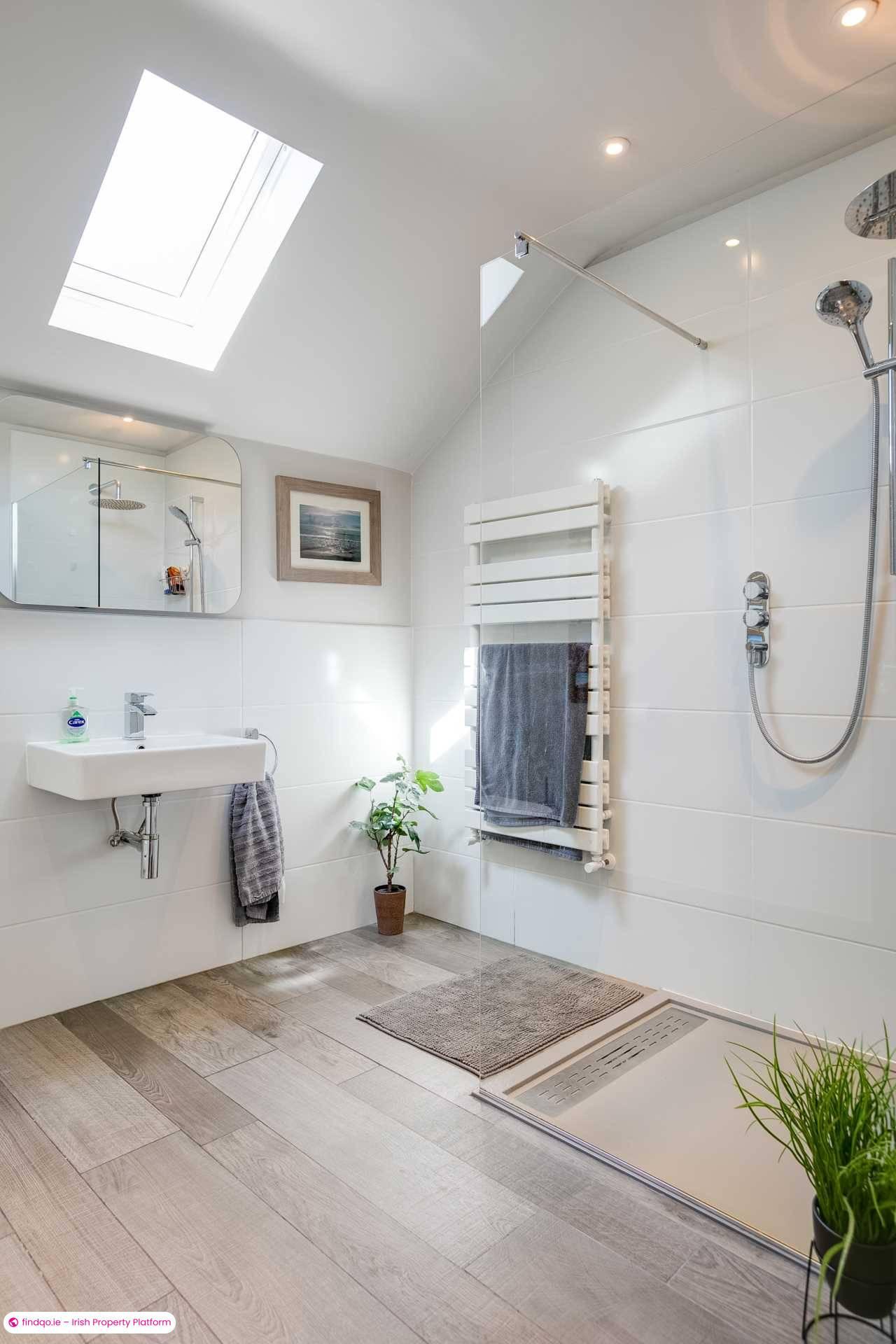 Detached house for Sale in Dublin 18