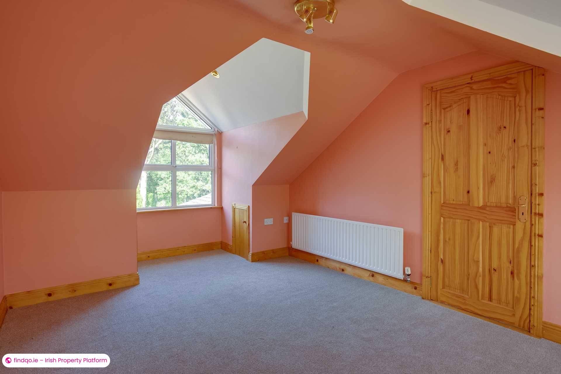 Bungalow for Sale in Dublin 18