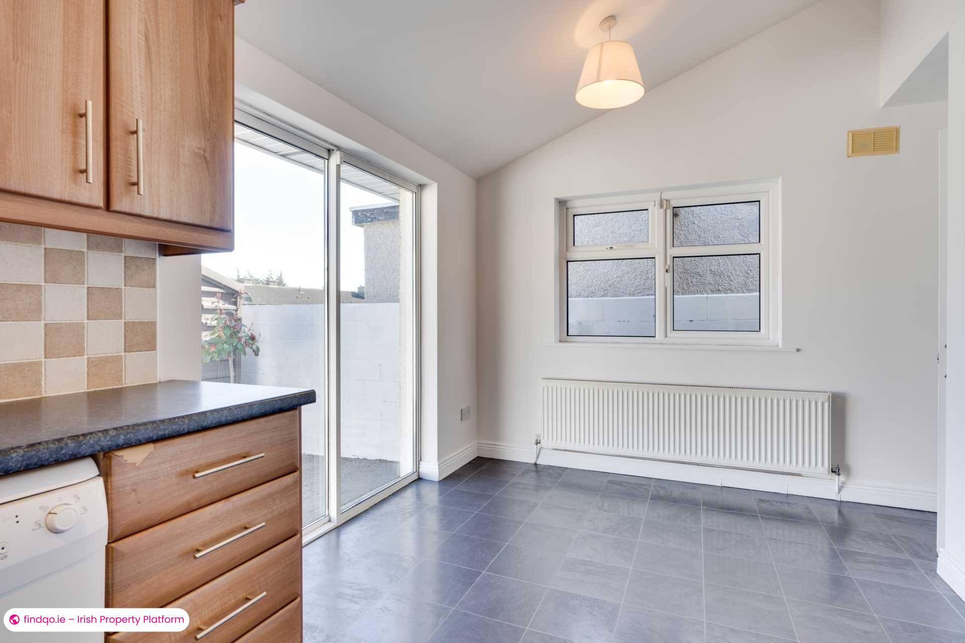 Semi-detached house for Sale in Stillorgan, Dublin (County)