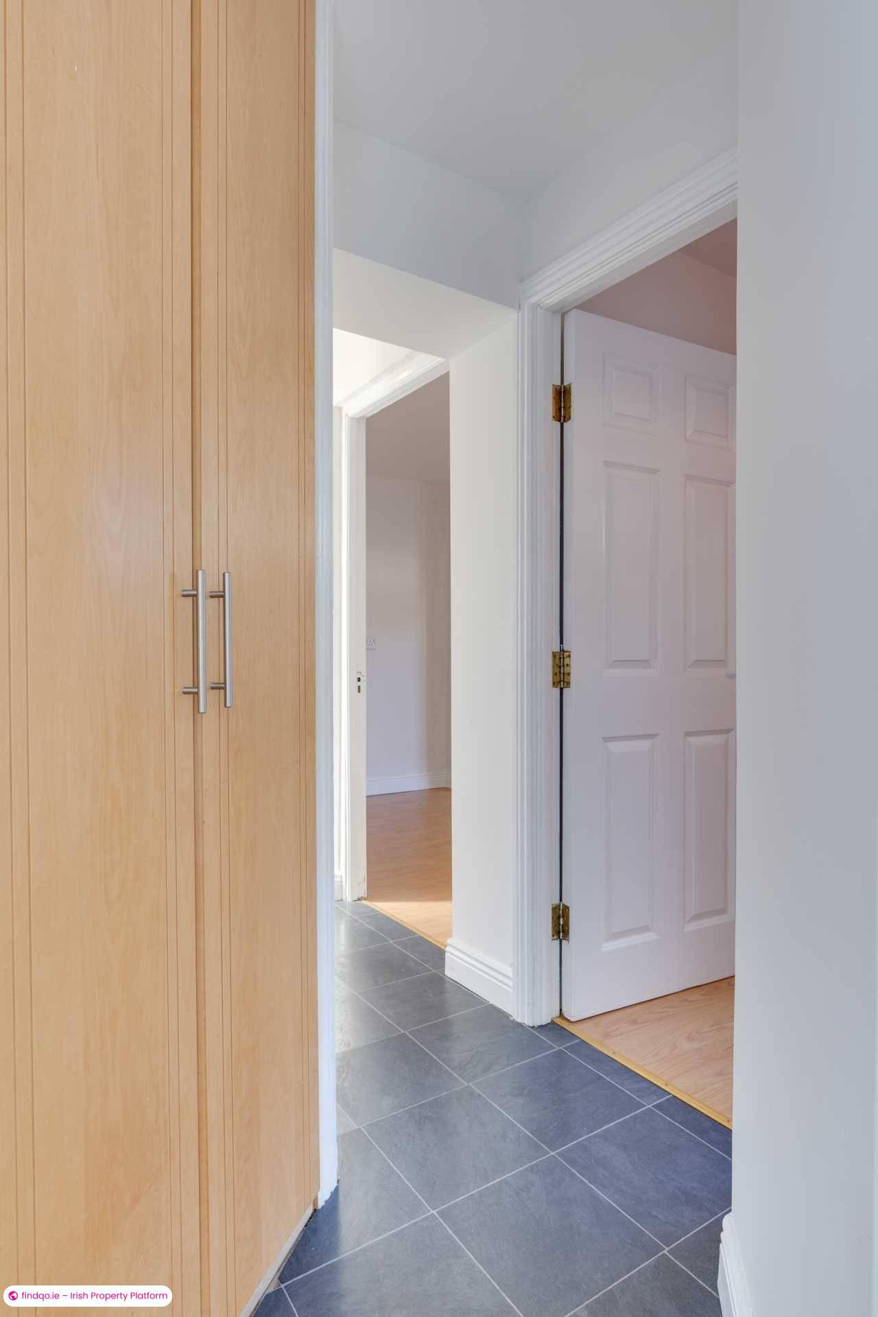 Semi-detached house for Sale in Stillorgan, Dublin (County)