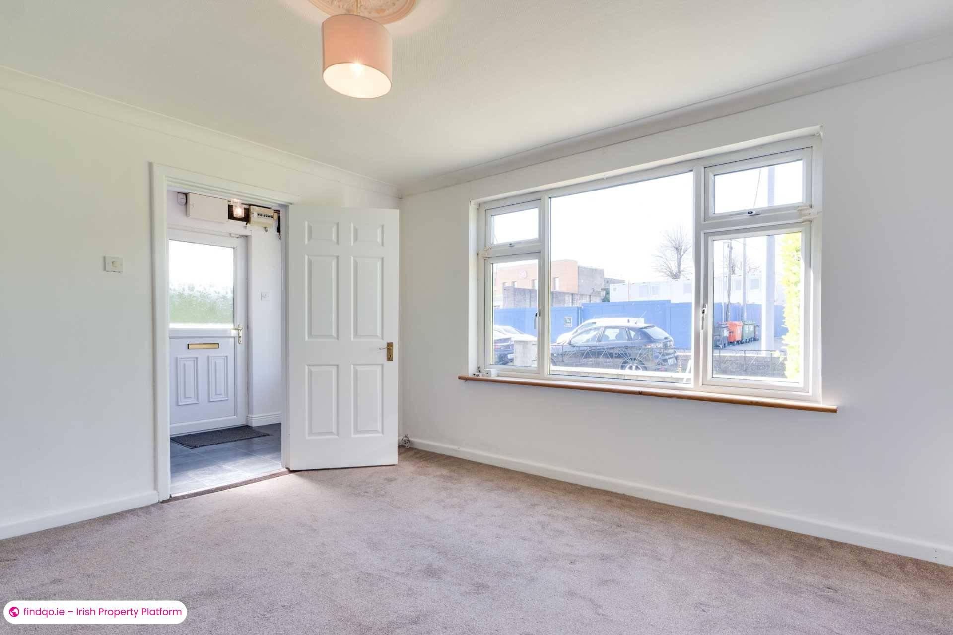 Semi-detached house for Sale in Stillorgan, Dublin (County)