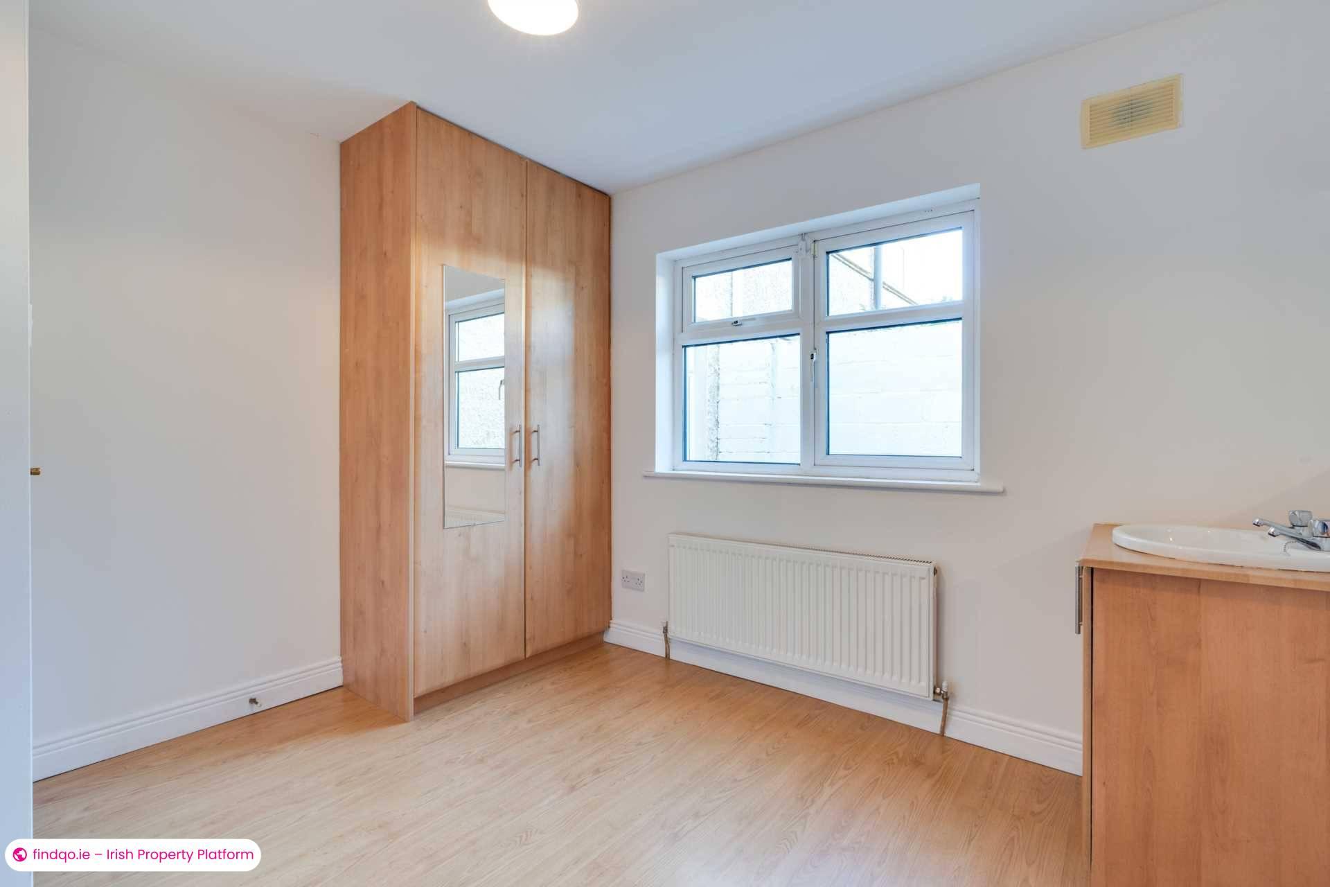 Semi-detached house for Sale in Stillorgan, Dublin (County)