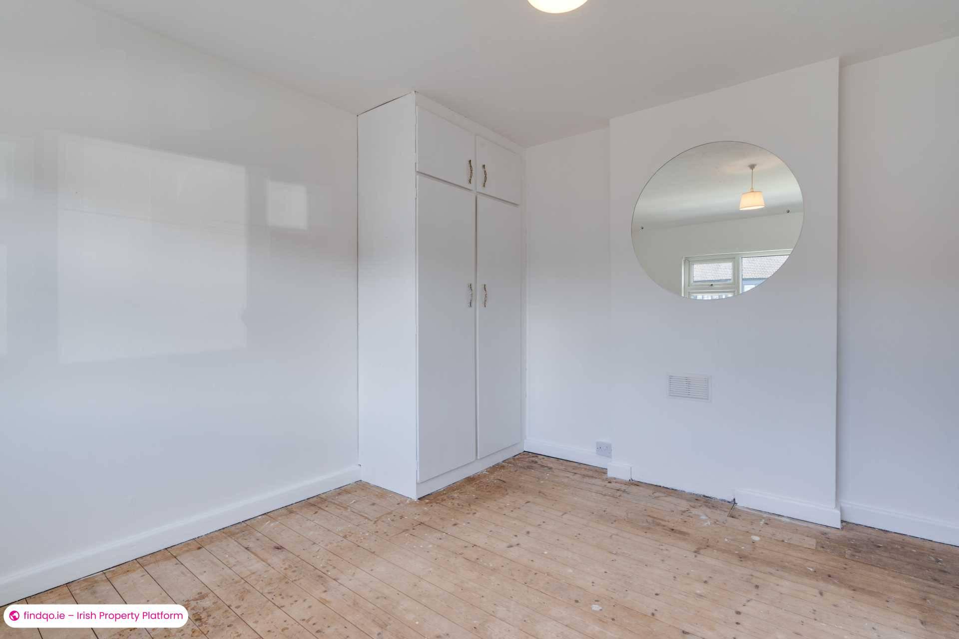 Semi-detached house for Sale in Stillorgan, Dublin (County)