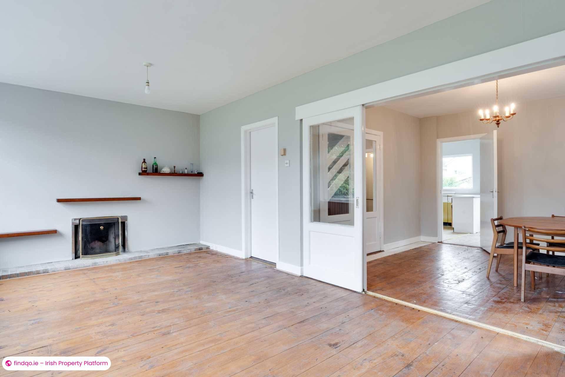Detached house for Sale in Dublin 18