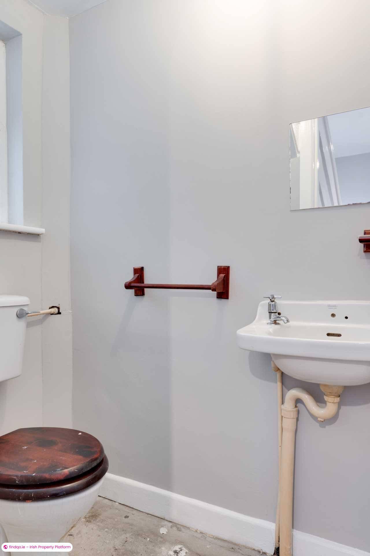 Detached house for Sale in Dublin 18