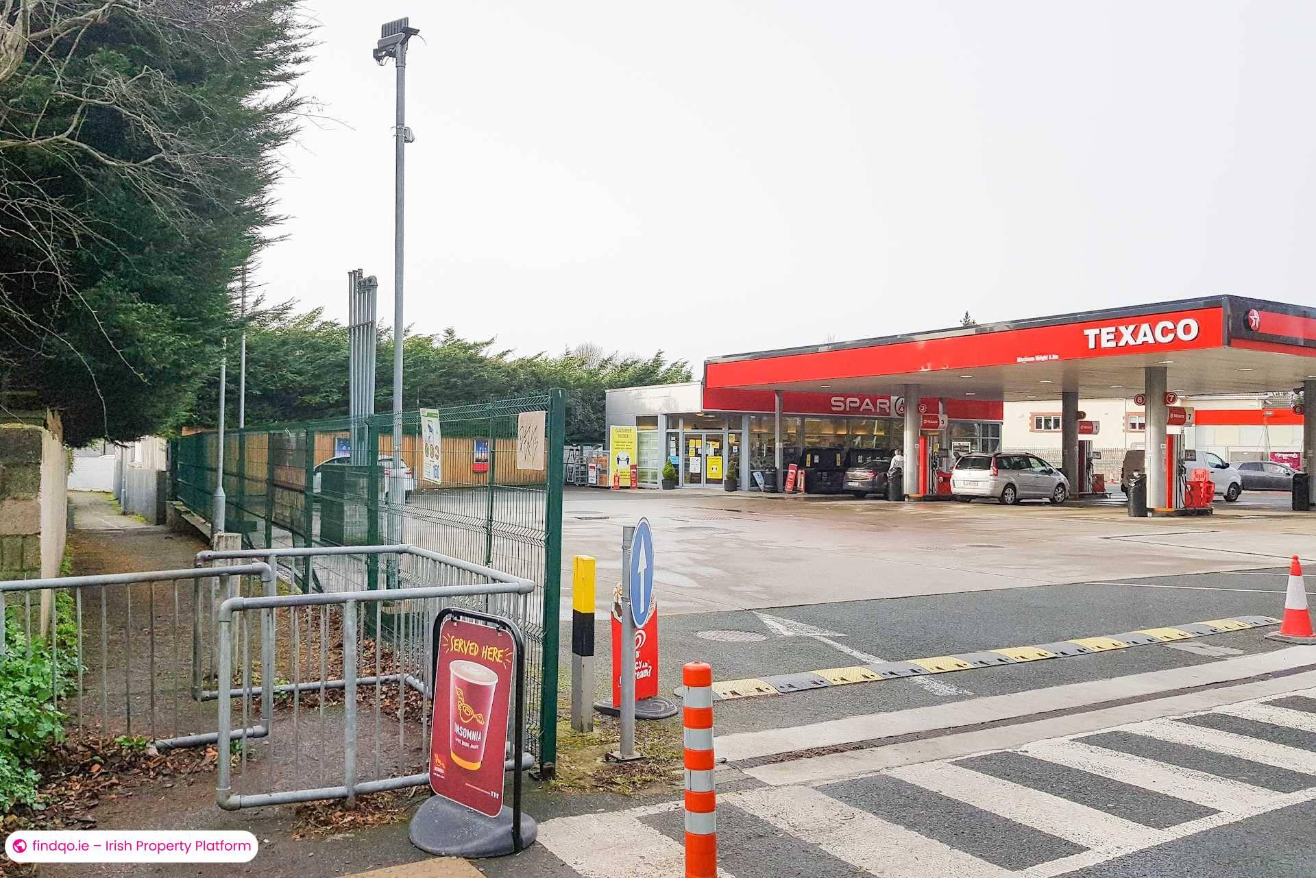 Detached house for Sale in Dublin 18