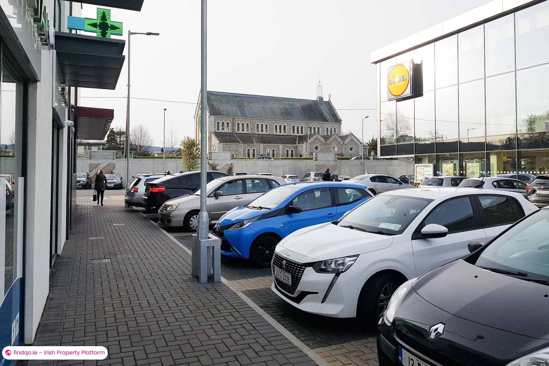 Detached house for Sale in Dublin 18