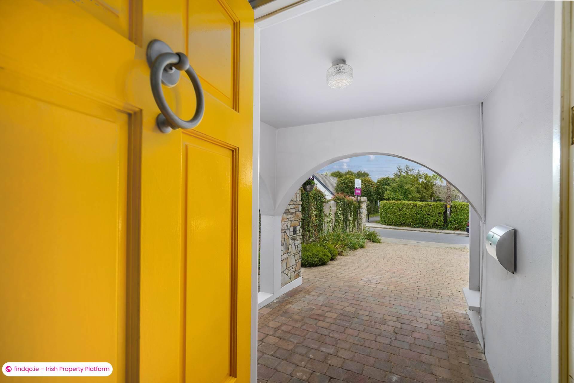 Detached house for Sale in Dublin 18